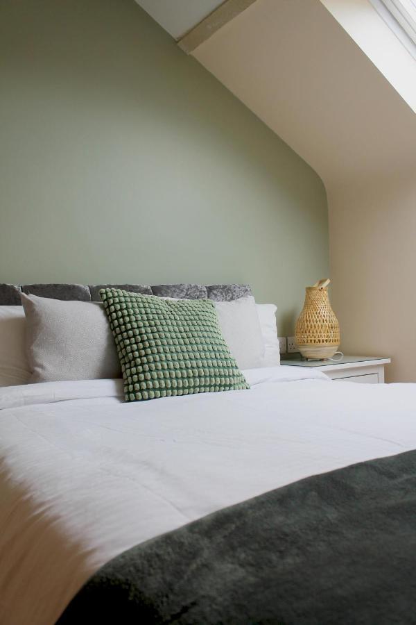 Charming 1-Bed Loft In Caerleon Apartment Newport  Bagian luar foto