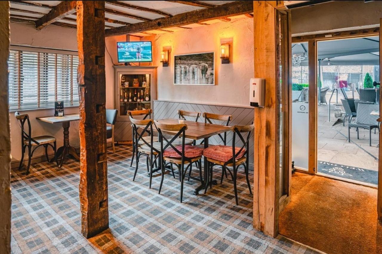 Charming 1-Bed Loft In Caerleon Apartment Newport  Bagian luar foto